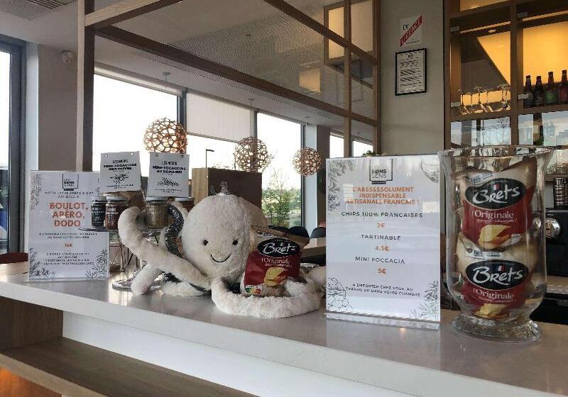 בית מלון כפרי Ibis Styles Guyancourt Versailles