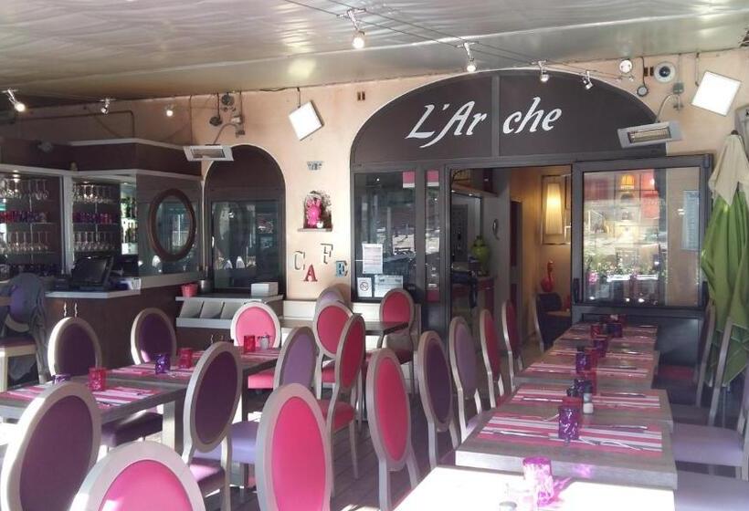 Отель L Arche De Porquerolles