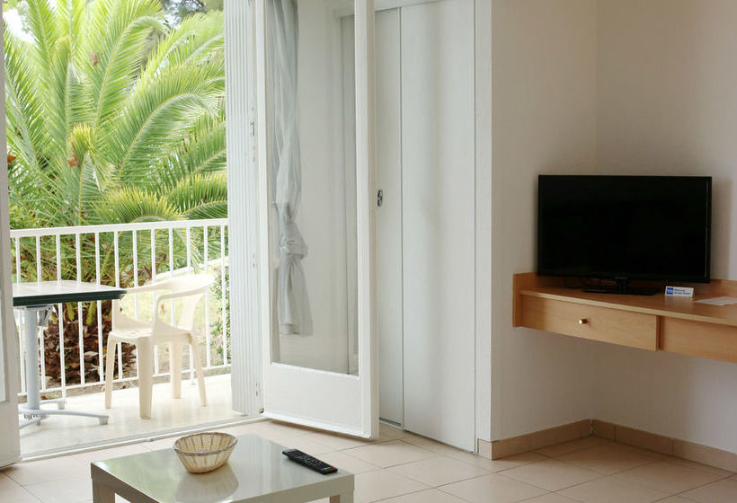 Отель La Tournerie