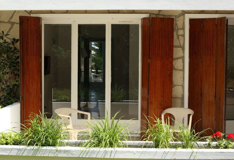 Отель La Tournerie