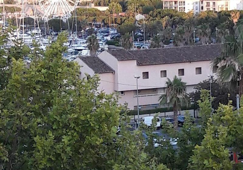 בית מלון כפרי Le Collier