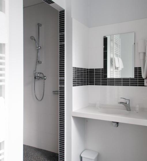 Logis Hotel Du Parc Restaurant Le Rouget De Lisle