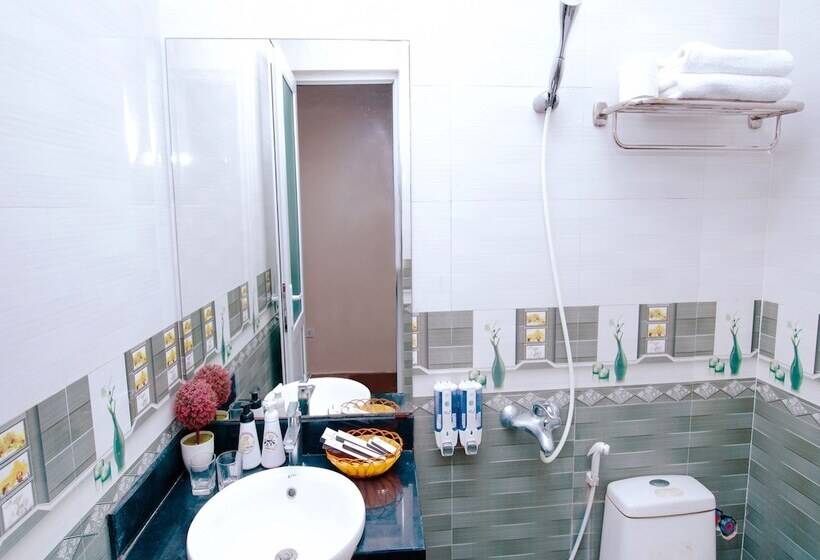 هتل Phu Thanh Sea View