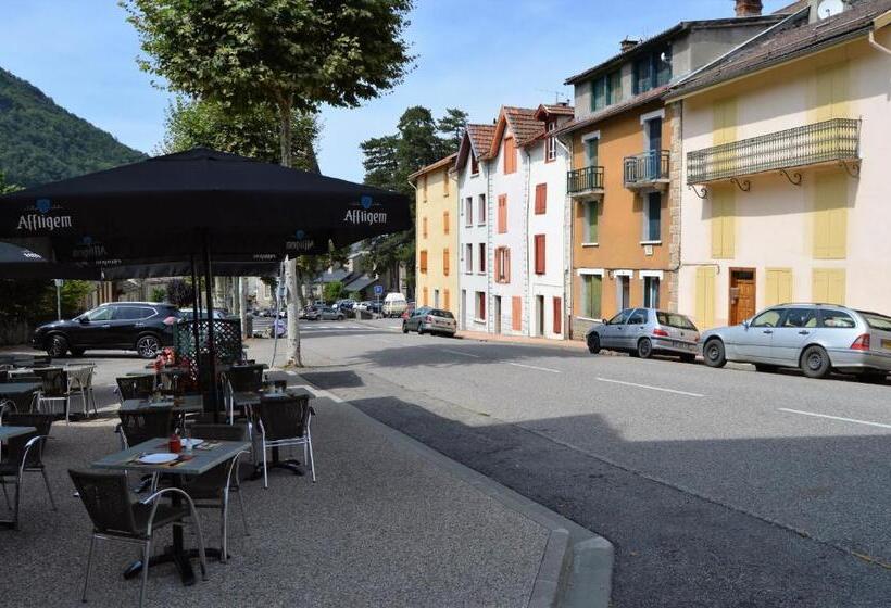 ホテル Restaurant Le Bellevue