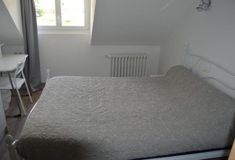 ホテル Restaurant Le Bellevue