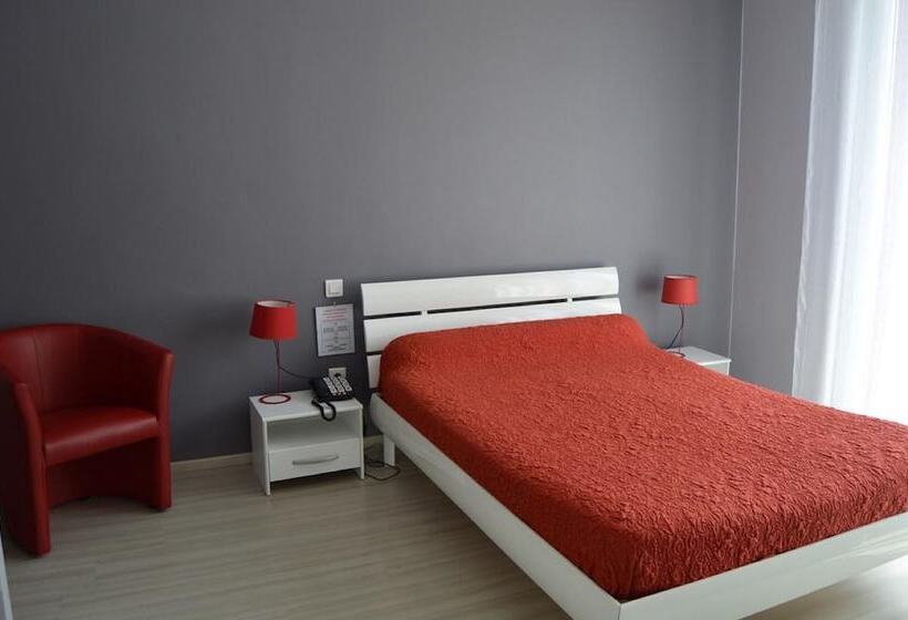 ホテル Restaurant Le Bellevue