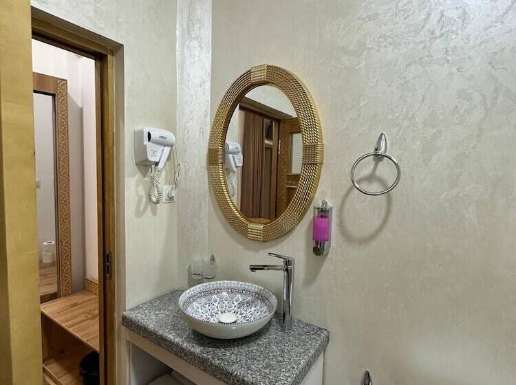 בית מלון כפרי Rizo Boutique