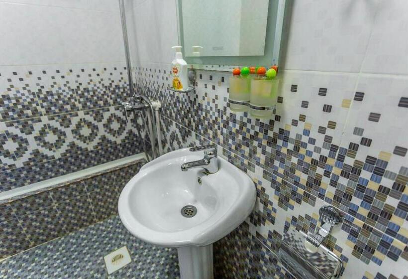 בית מלון כפרי Rizo Boutique