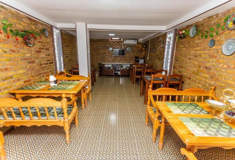 בית מלון כפרי Rizo Boutique