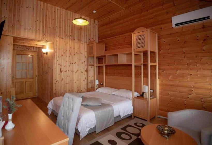 호텔 Shpija E Gjyshit