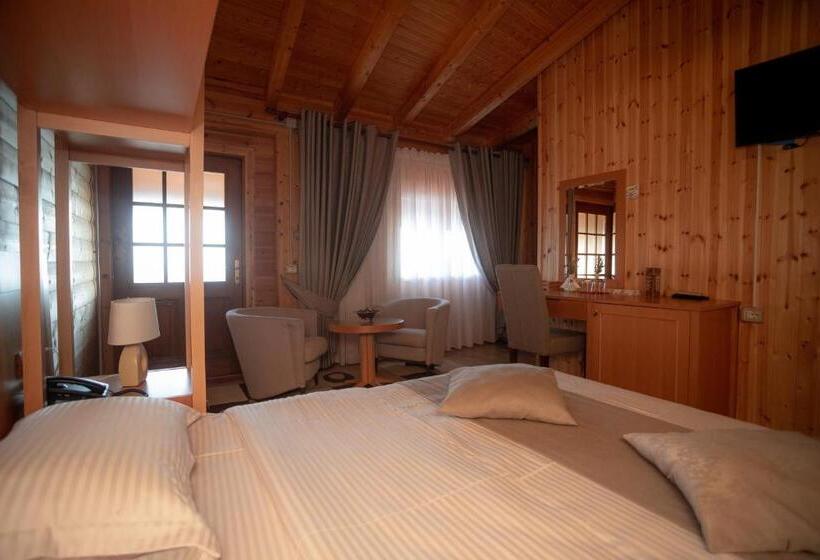 호텔 Shpija E Gjyshit