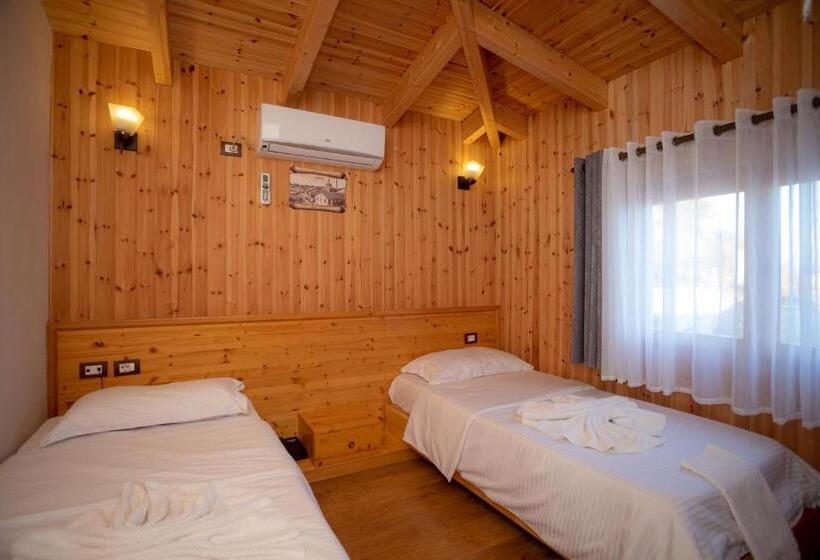 호텔 Shpija E Gjyshit