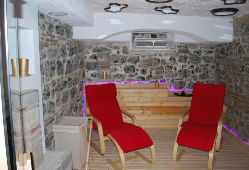 בית מלון כפרי Vila Sigal Korce