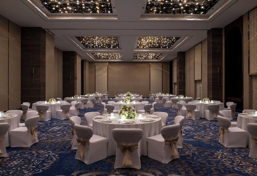 Abesq Doha Hotel And Residences, An Ihg