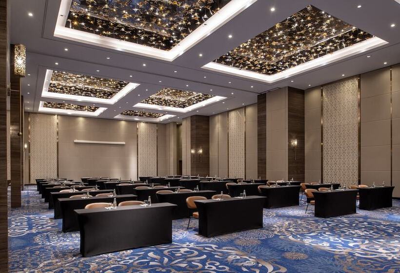 Abesq Doha Hotel And Residences, An Ihg