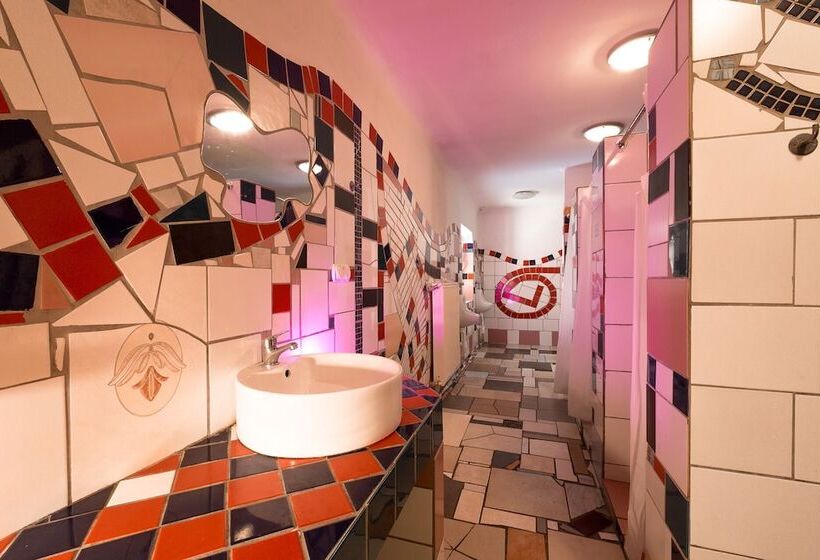 Casa De Wawa   Hostel