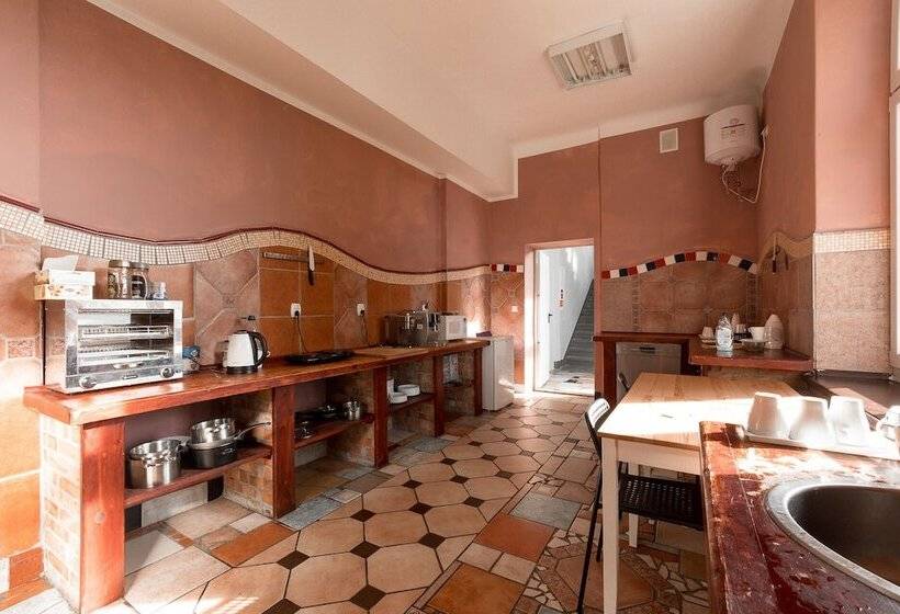 Casa De Wawa   Hostel