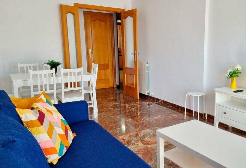 Apartamentos El Pilar 3000