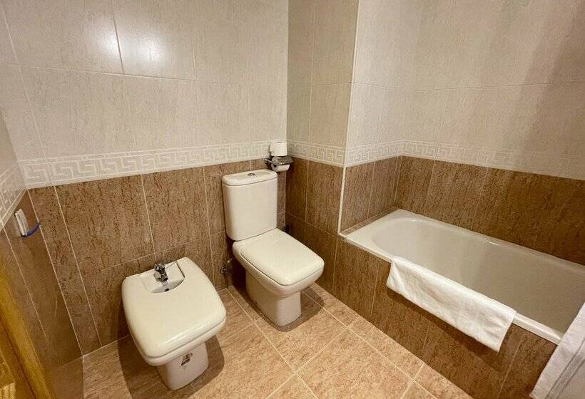 Apartamentos El Pilar 3000