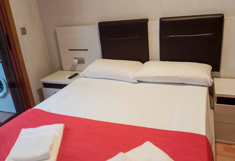 Apartamentos Portonovo 3000