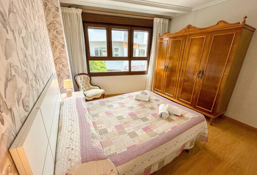 Apartamentos Portonovo 3000