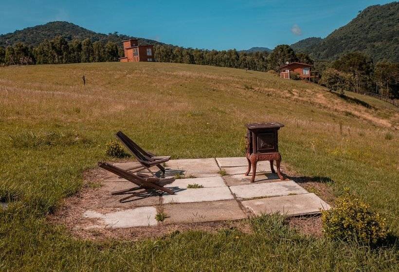 مسافرخانه Refúgio Do Sol Campestre