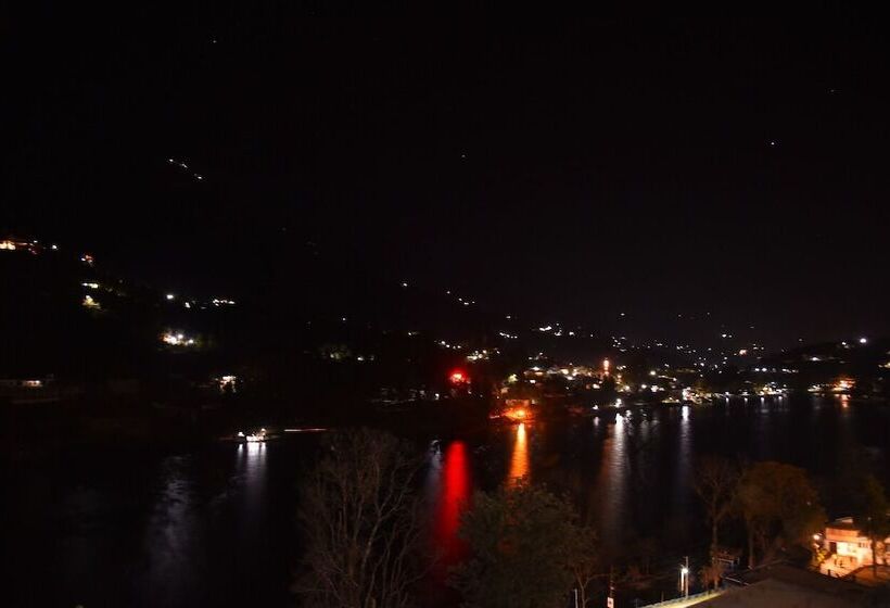 ホテル Kumaon Roop Resort