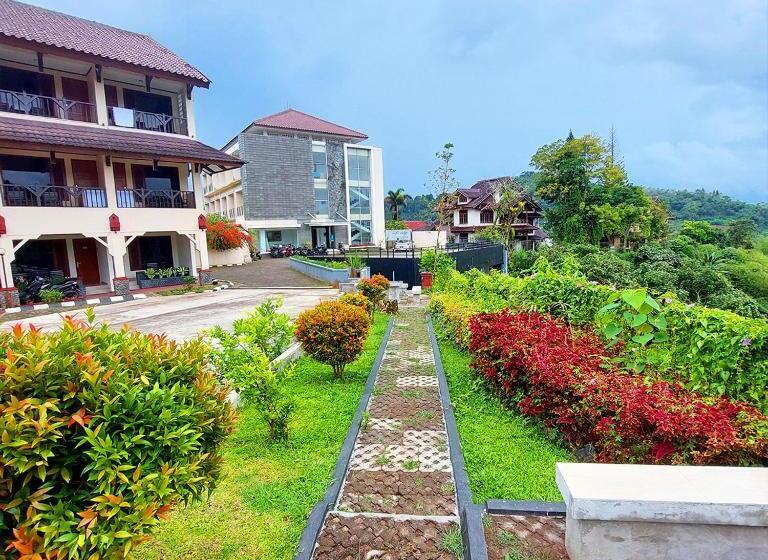 فندق Sangga Buana Resort & Convention