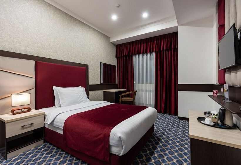 בית מלון כפרי Shahzoda Grand