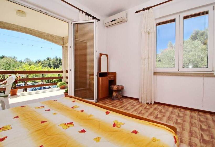 Пансион Apartments Veselka