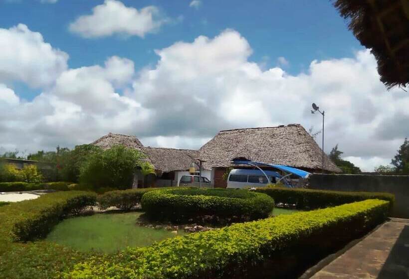 بنسيون Zan Oceans Resort