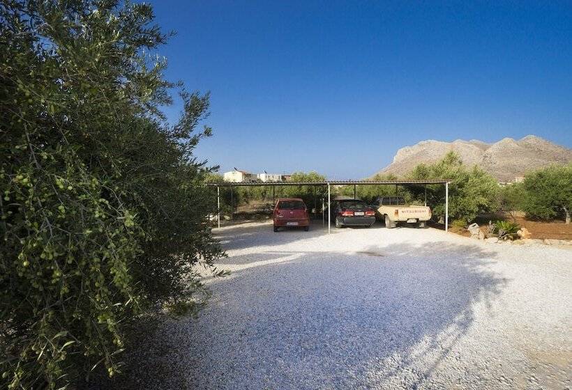 Skamagkas M. Apartments