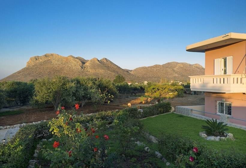 Skamagkas M. Apartments