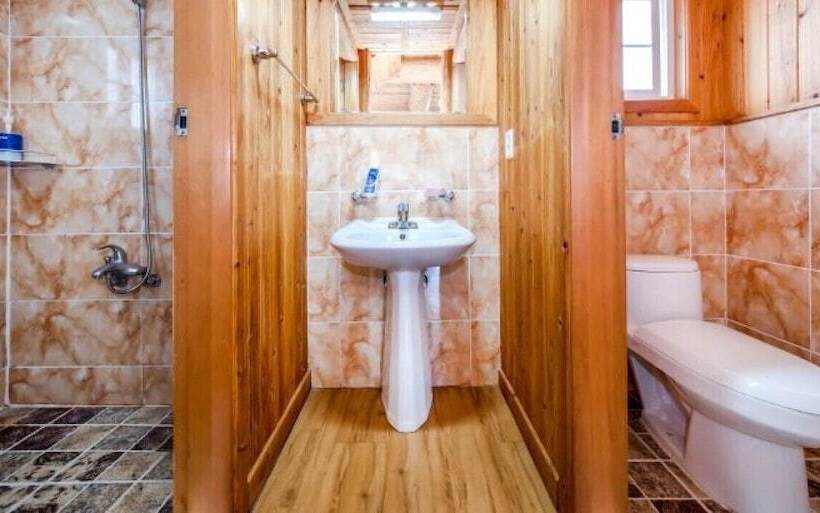 Отель Jeju Joyland