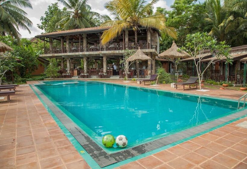 酒店 Villa Pinnawala & Restaurant