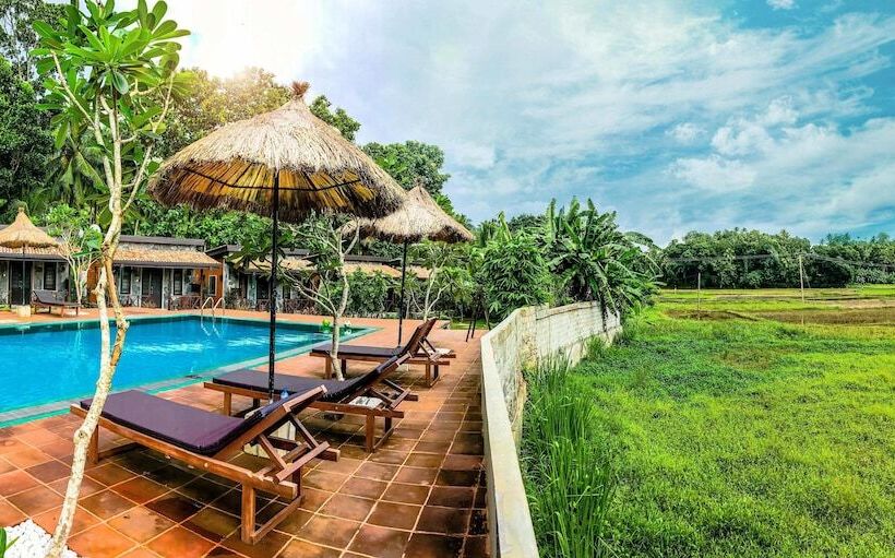 Отель Villa Pinnawala & Restaurant