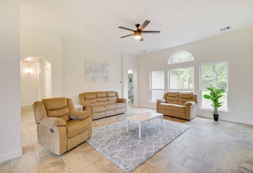 Airy Dayton Vacation Home W/ Deck + Private Yard!