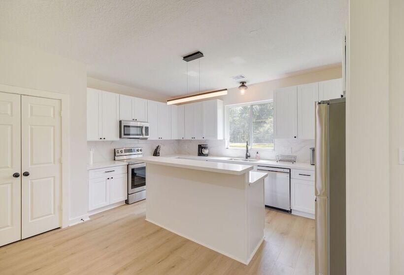 Airy Dayton Vacation Home W/ Deck + Private Yard!