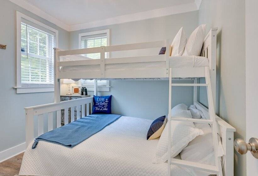 Beachy Palms Cottage On Lake Huron W/ Hot Tub!