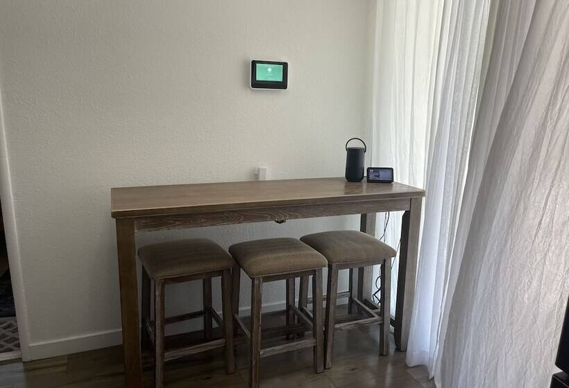 مبيت وإفطار Milpitas Homestay Room