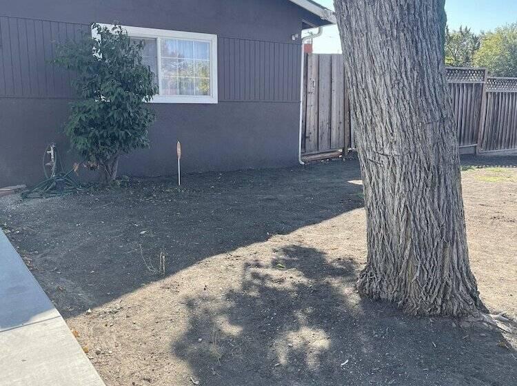 مبيت وإفطار Milpitas Homestay Room