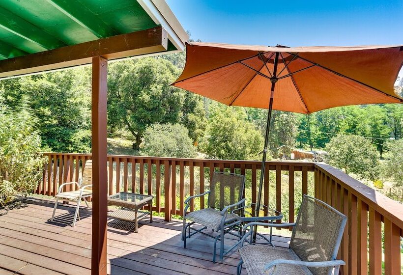 Big Bar Home W/ Hot Tub & Fire Pit!