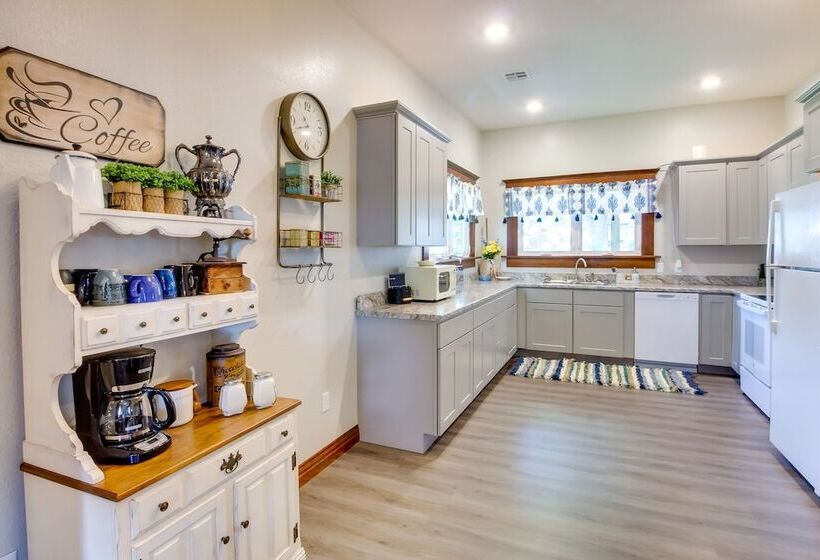 Central Chanute Historic Home W/ Porch!