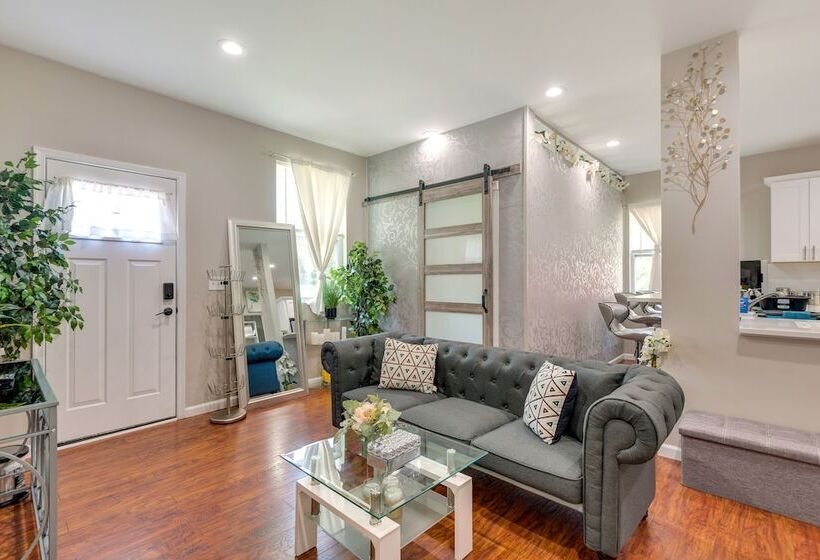 Charming Edgemere Home W/ Deck & Grill!