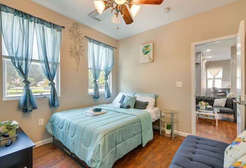 Charming Edgemere Home W/ Deck & Grill!