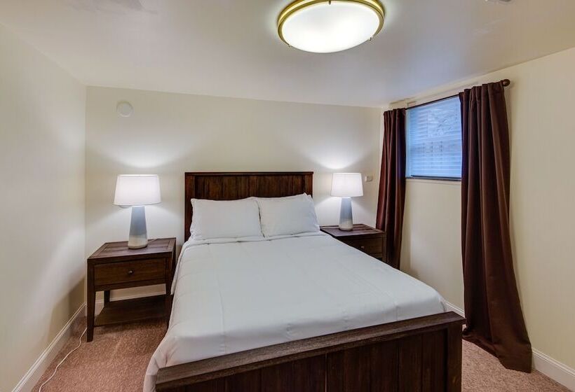 Cozy Fairfield Countryside Retreat With Patio!