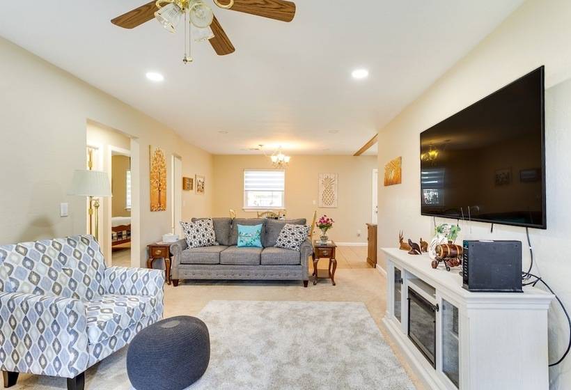 Cozy Oklahoma Retreat W/ Covered Patio & Gas Grill