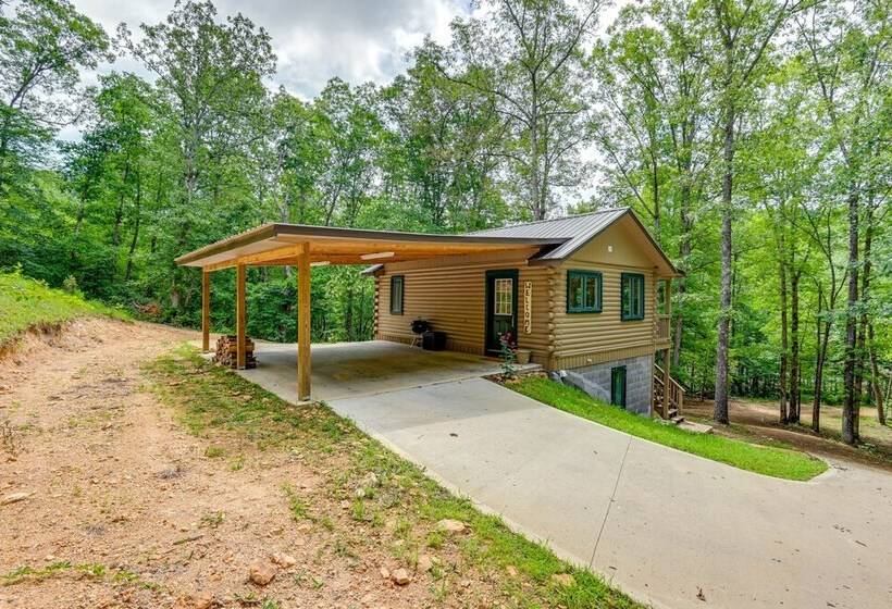 Cozy Tennessee Retreat W/ Patio & Charcoal Grill!