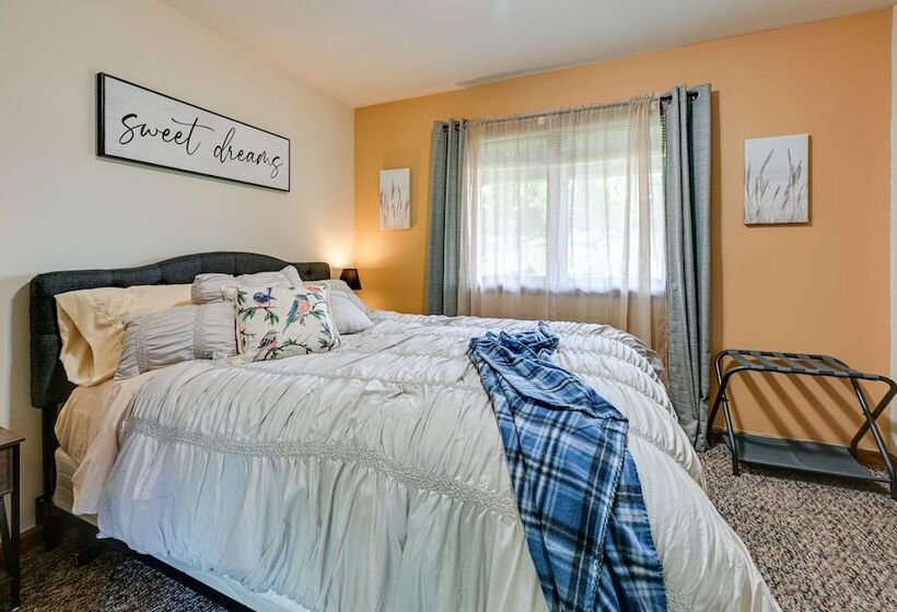 Cozy Wisconsin Retreat W/ Deck, Grill & Fire Pit!