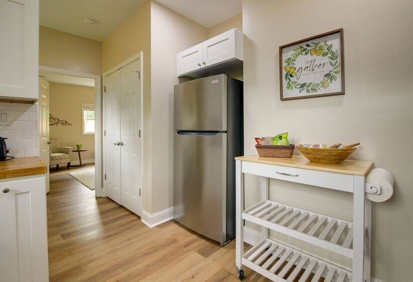 Dog Friendly Jackson Home Near Downtown Hub!